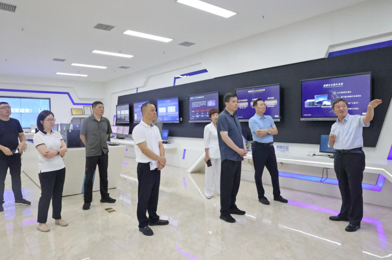 温州海经区管委会主任、乐清市委书记徐建兵带队莅临1xBET信安调研